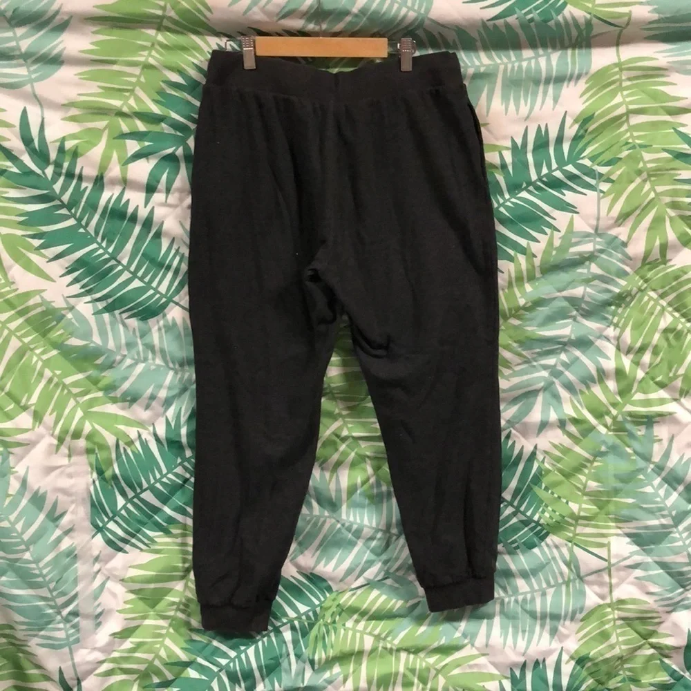 Victoria sport gray sweatpant joggers size M - Picture 2 of 5